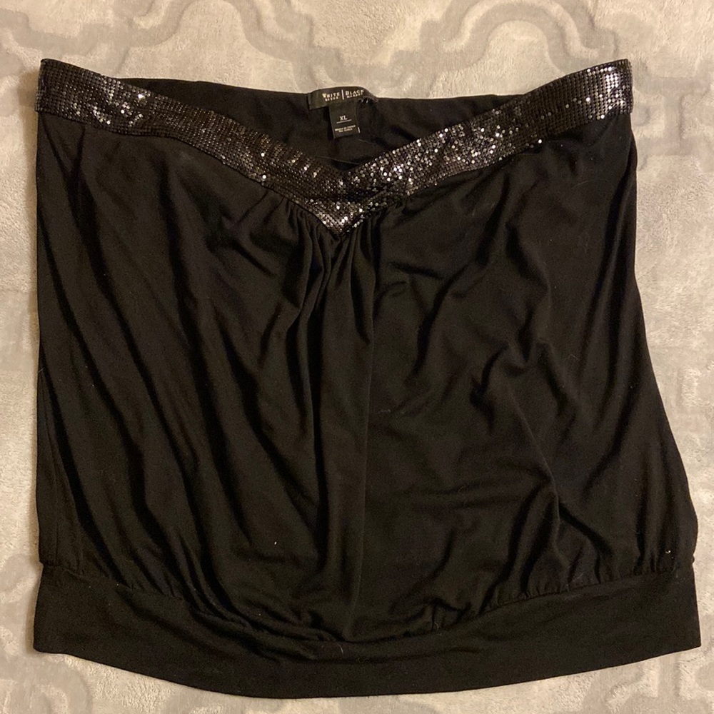 Black strapless shirt with metal sequin trim. Size xL.